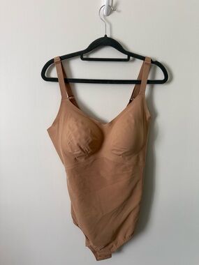NWT Honeylove Seamless Nude Shaping Bodysuit